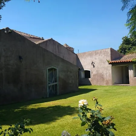 Holiday home Casale Blanco San Leonardello